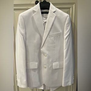 MARC NEW YORK/MARC ANDREWS- Boy’s 3 piece white suit w/shirt BONUS: tie and belt